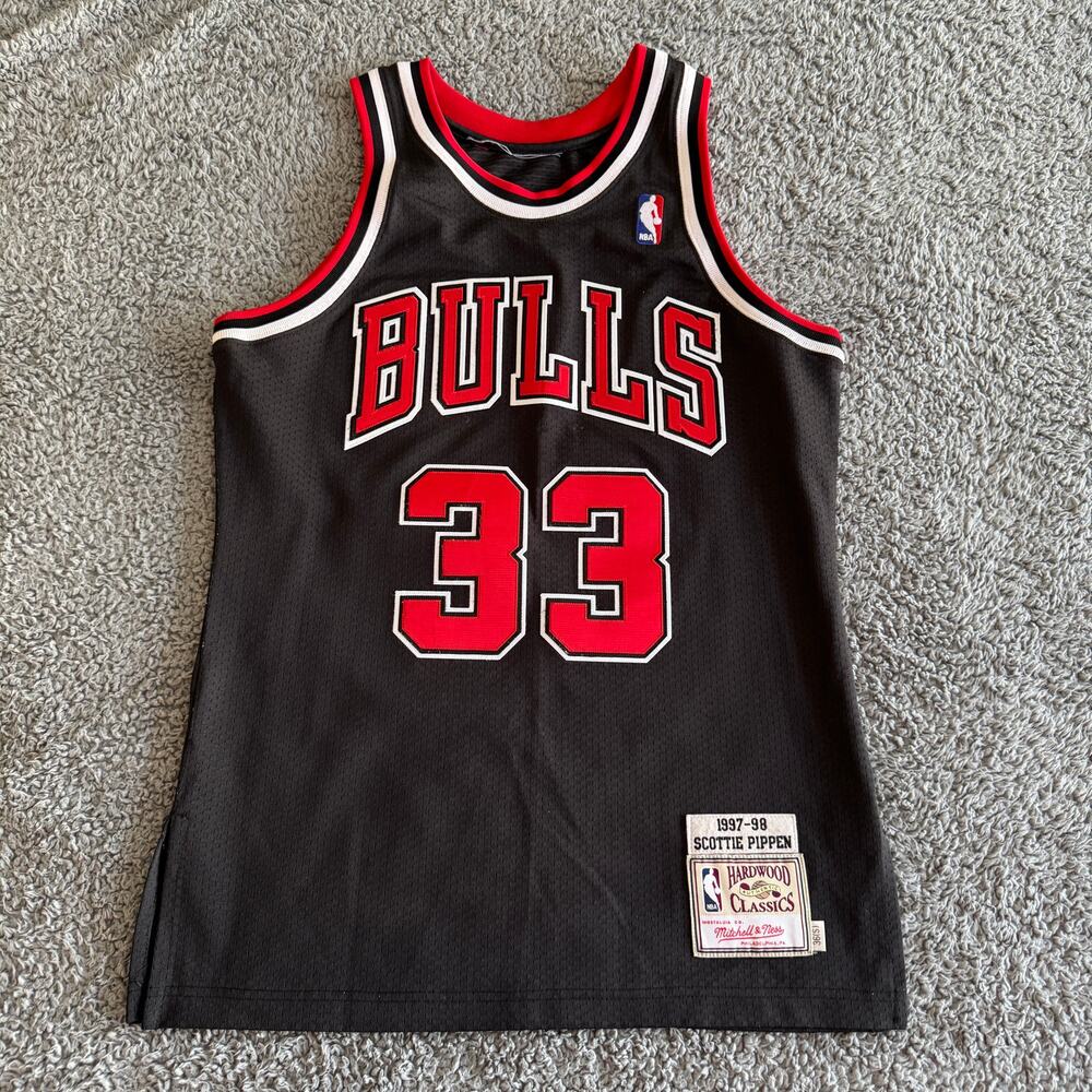 Authentic Mitchell & Ness Scottie Pippen NBA Chicago Bulls 97-98 Jersey 36 S